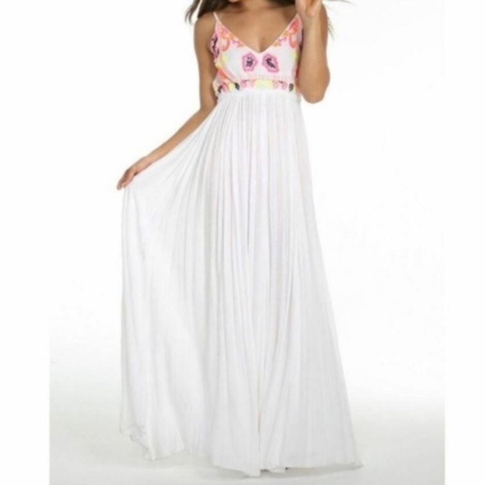 RAGA SZ Medium NWOT White‎ w Pink , purple & yellow embroidered Maxi Dress